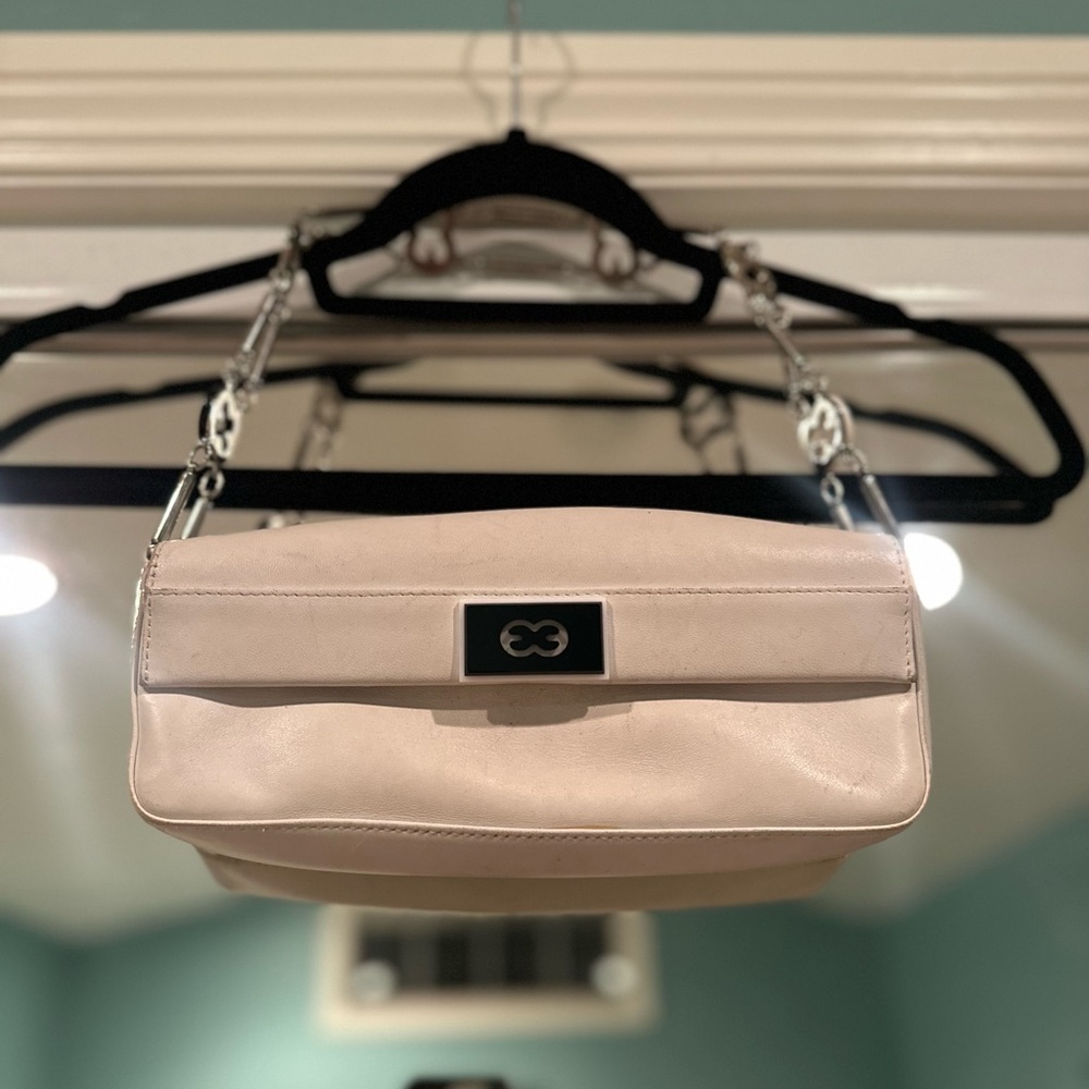 Authentic Channel Cream Shoulder Bag (used)